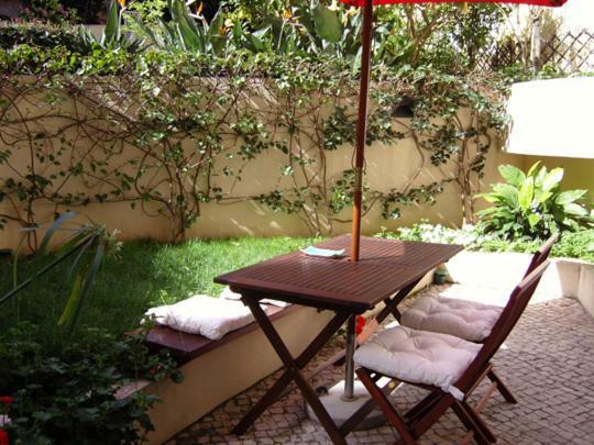 Chiado Terrace Apartment Lisbon Bagian luar foto