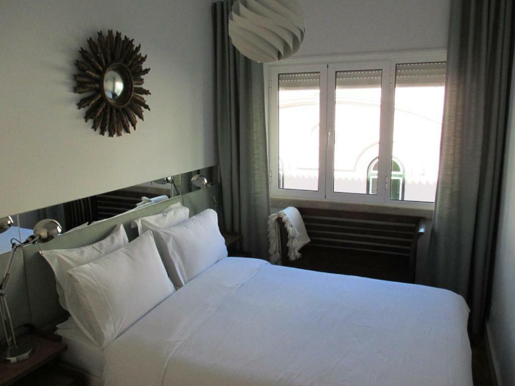 Chiado Terrace Apartment Lisbon Bagian luar foto